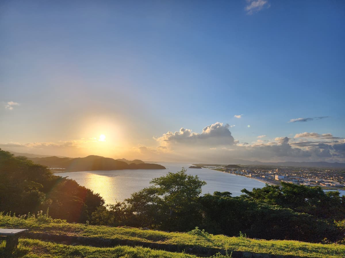 鳥取県米子市にある中海（なかうみ）の画像［米子上跡から撮影］